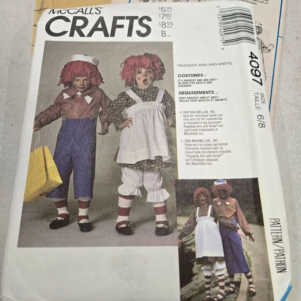 McCalls Crafts 4097 Sewing pattern Raggedy Ann/ Andy costumes Kids 6/8 UNCUT
